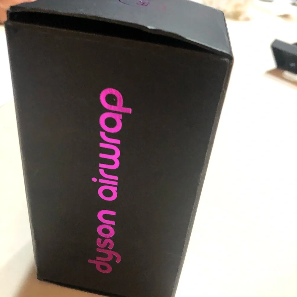 Dyson air wrap small smoothing brush attachment - Picture 2 of 5